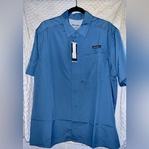 NWT Eddie Bauer tech woven short sleeve button down shirt.